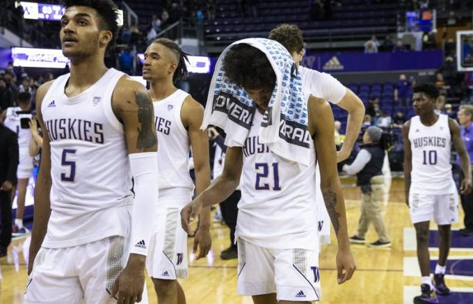 Washington Huskies vs. Sacramento State Hornets at Husky Stadium